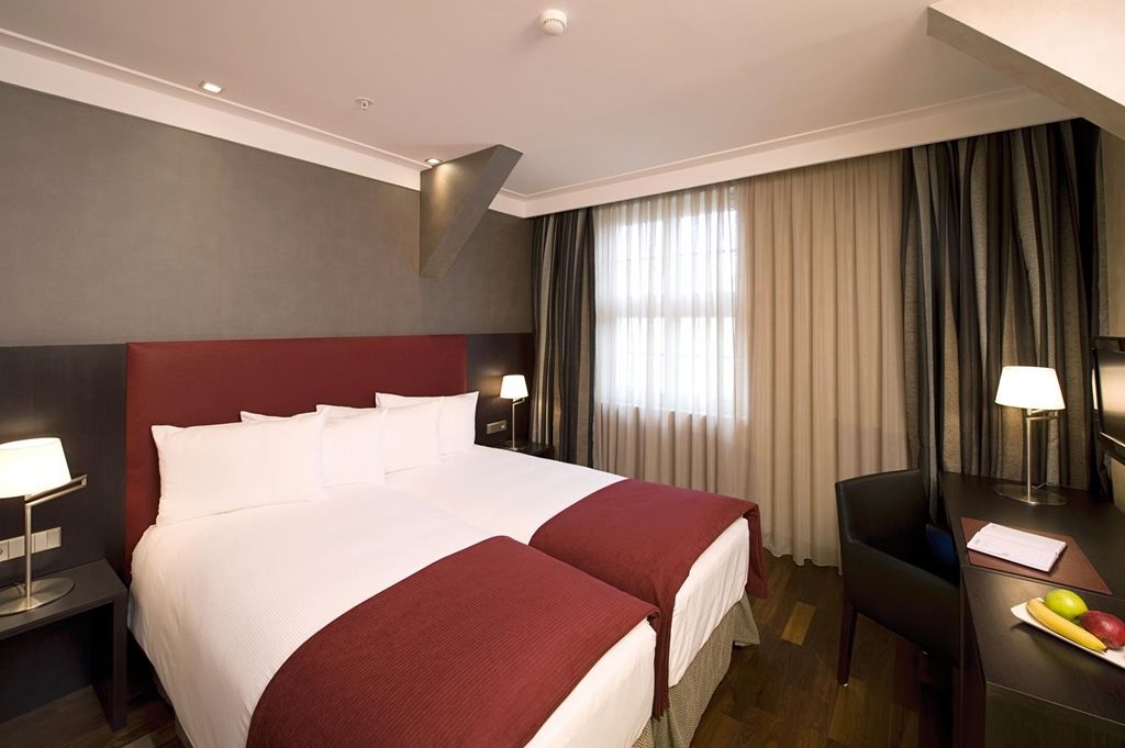 Hotel Nh Poznan Habitación foto